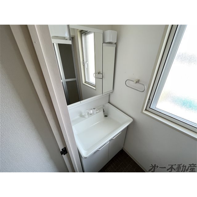 洗面設備　シャンプードレッサー