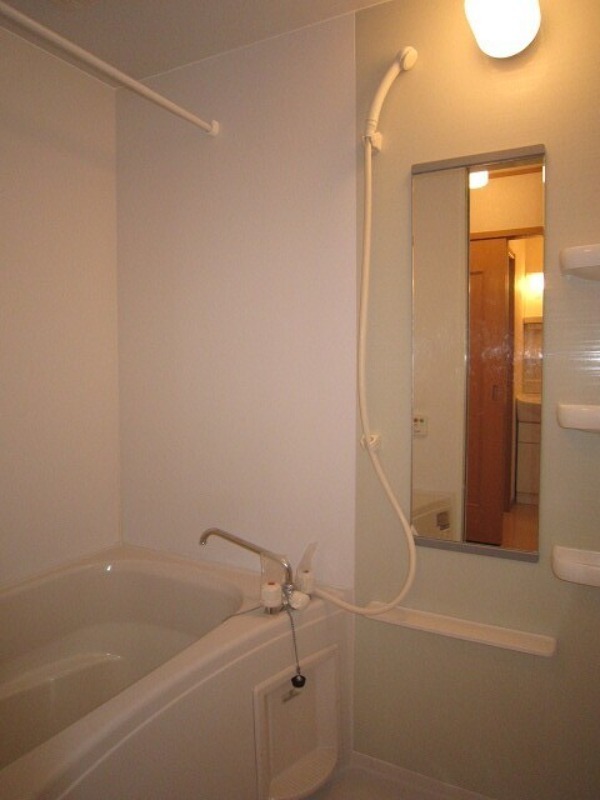 バス・シャワールーム　図面と現状に相違がある場合には現状を優先