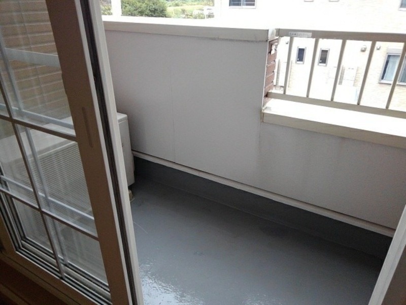 バルコニー　図面と現状に相違がある場合には現状を優先