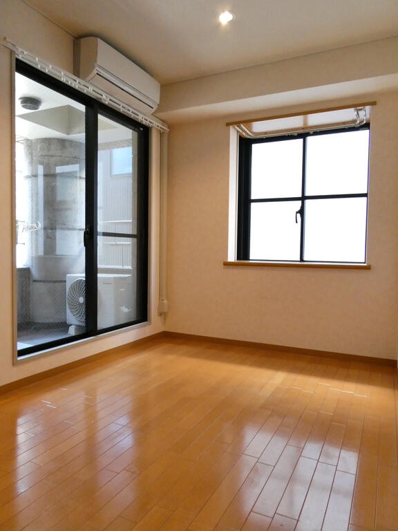 レジデンス篠原中町の居間写真