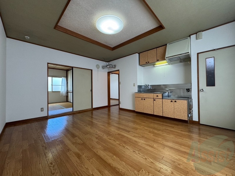 居室・リビング　広くてキレイなお部屋が広がっていて、充実した生活が送れそう。