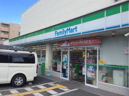 コンビニ　ファミリーマート 東淀川大桐一丁目店（コンビニ）まで531m