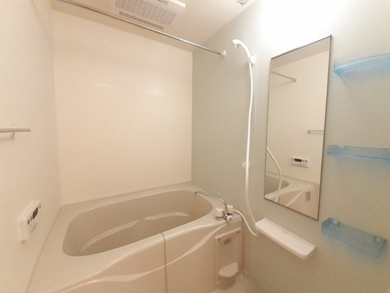 バス・シャワールーム　図面と現状に相違がある場合には現状を優先