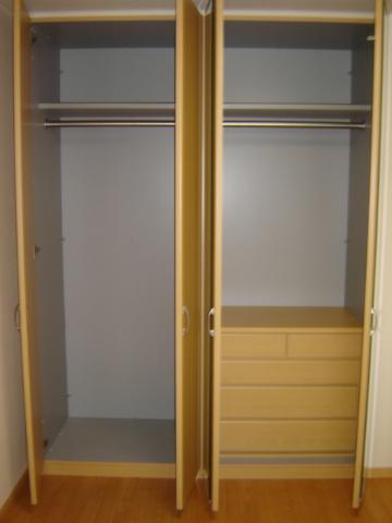 収納　クローゼット