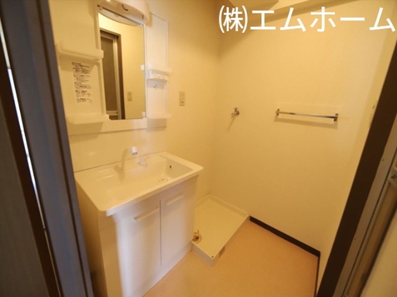 洗面設備　脱衣所　独立洗面化粧台