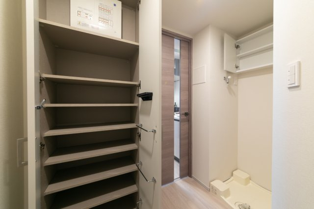 収納　別部屋参考写真