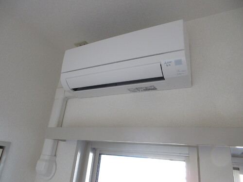 その他設備　エアコン　（洋室６．８畳）
