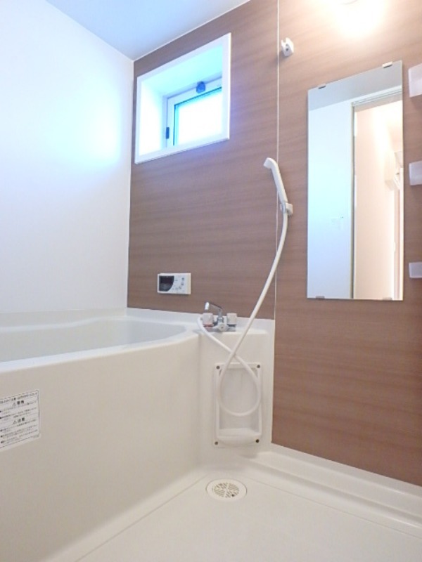 バス・シャワールーム　図面と現状に相違がある場合には現状を優先