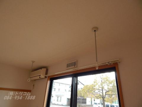 その他設備　室内物干（イメージ）