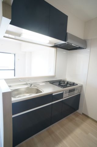 キッチン　システムキッチンに入れ替え済みのお部屋です