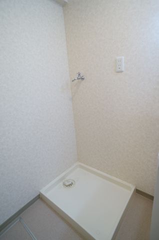 その他設備　室内洗濯機置き場です