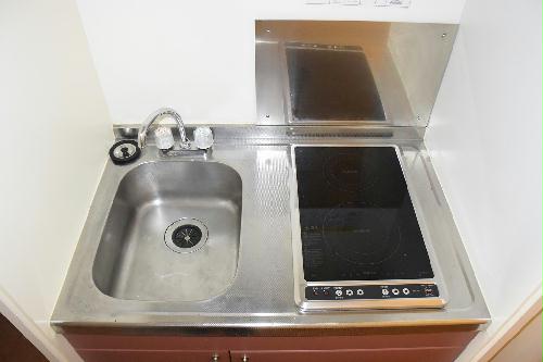 キッチン　ラジエントヒーターで安心♪