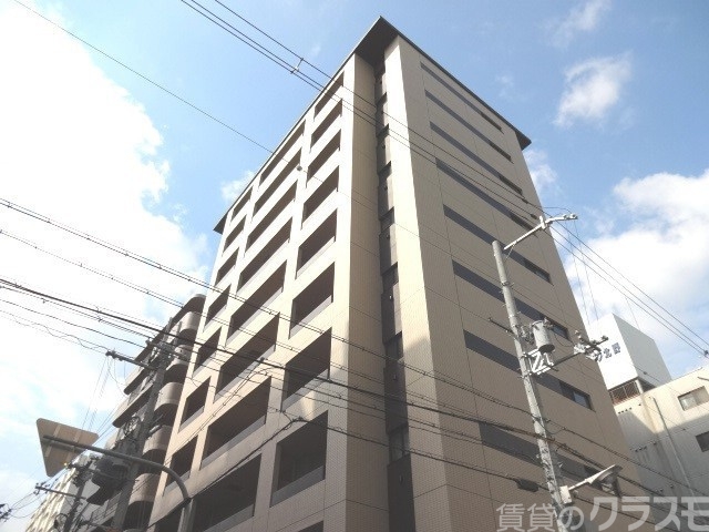 建物外観　十三駅まで徒歩７分！！