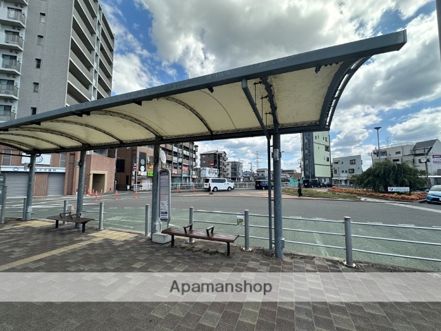 その他　駅前（その他）まで521m