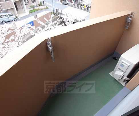 バルコニー　日当たり良好なベランダです。