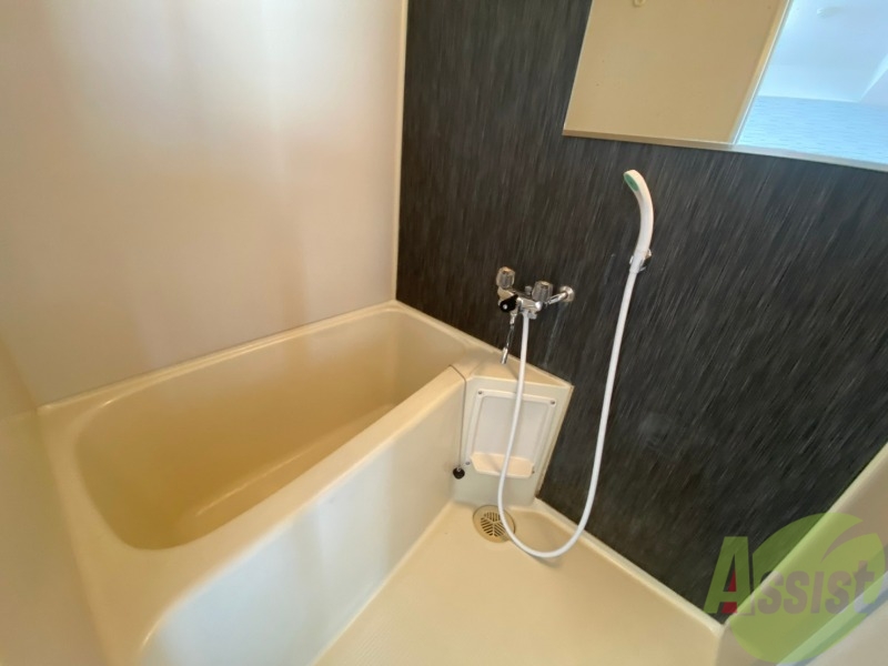 バス・シャワールーム　疲れた時はゆっくり湯船につかってみてはいかがでしょうか。