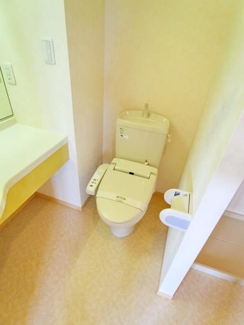 トイレ　☆温水洗浄便座☆