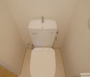 トイレ　※別部屋の参考写真です。