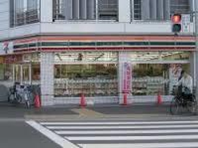 コンビニ　セブンイレブン東大和市駅南店（コンビニ）まで345m