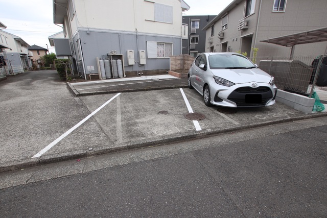駐車場　駐車場（要空き確認）