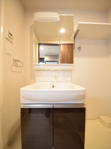 洗面設備　CAVANA本町　独立洗面台