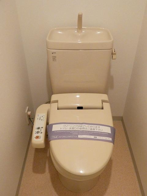 トイレ　※別部屋参考写真