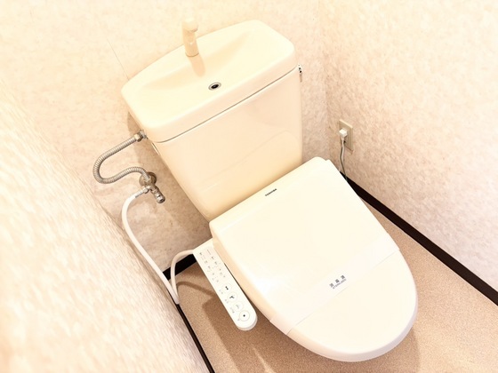 トイレ　シャワー付きトイレ