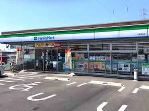 コンビニ　ファミリーマート一宮浅井店（コンビニ）まで522m