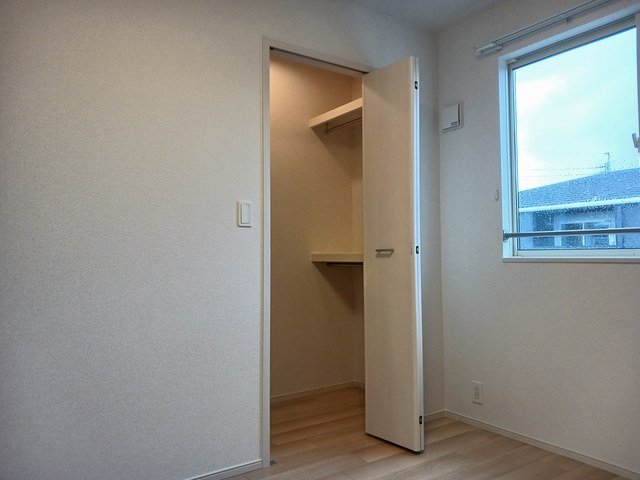 収納　【さくらヒルズ　Ａ】便利な収納スペースです