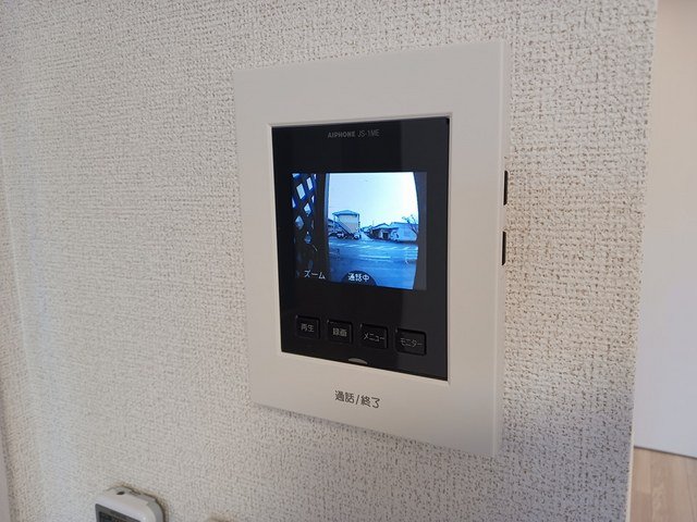セキュリティ　【さくらヒルズ　Ａ】急な来客でもTVインターホンで確認が出来