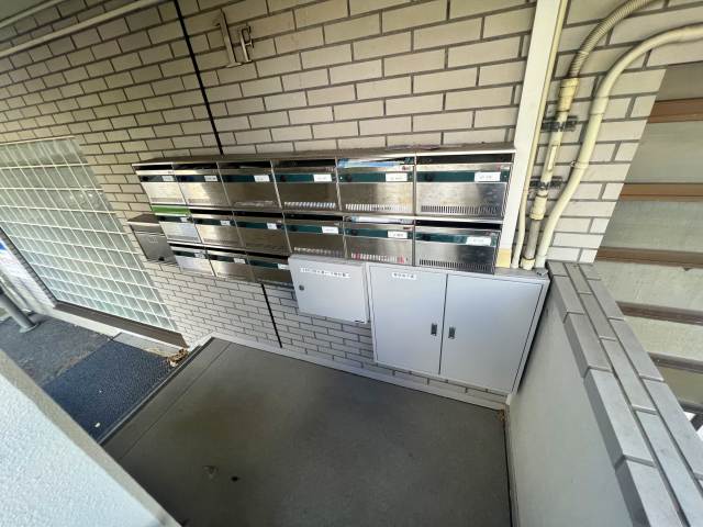 エントランス　集合ポスト