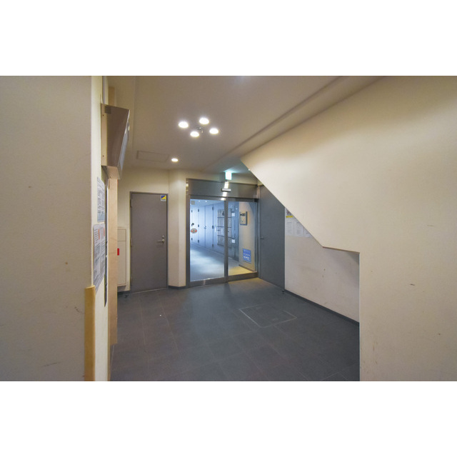 居室・リビング　こちらのリビングで趣味の時間をお楽しみください