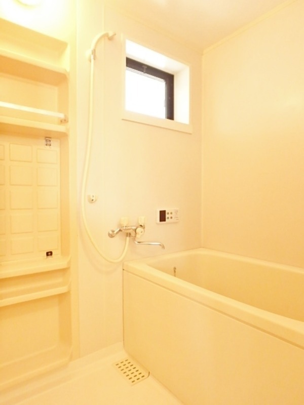 バス・シャワールーム　図面と現状に相違がある場合には現状を優先