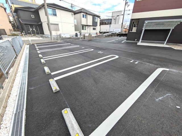 駐車場　同メーカー施工例
