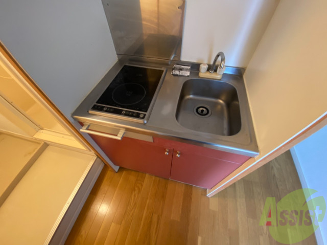 キッチン　ＩＨつきのキッチン。お手入れもしやすそう。