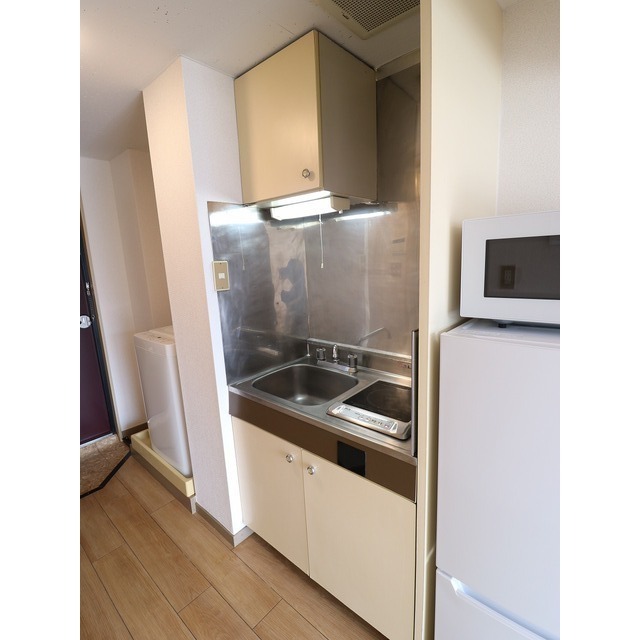 キッチン　同物件の他のお部屋です