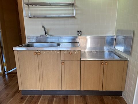 キッチン　写真は別室