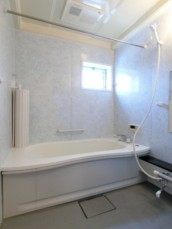 バス・シャワールーム　図面と現状に相違がある場合には現状を優先