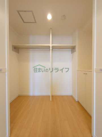 収納　プライムゲート飯田橋