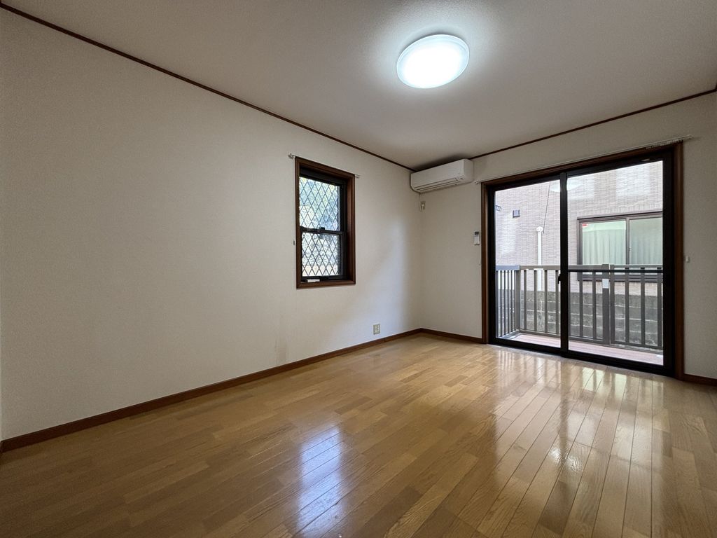 居室・リビング　エアコン完備