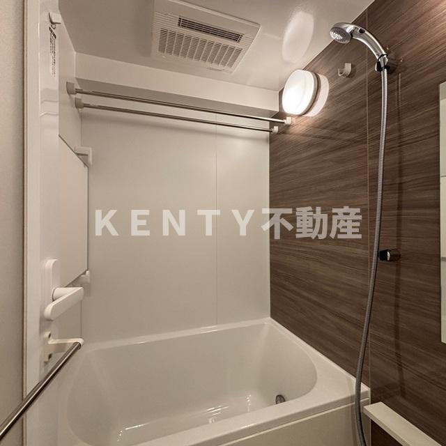 バス・シャワールーム　お風呂です