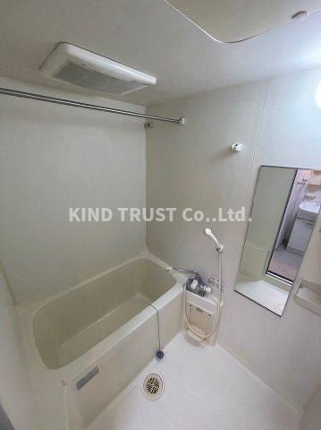 バス・シャワールーム　お風呂です