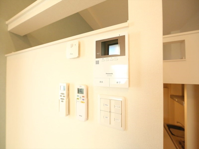 セキュリティ　ＴＶモニター付インターホン　同仕様写真