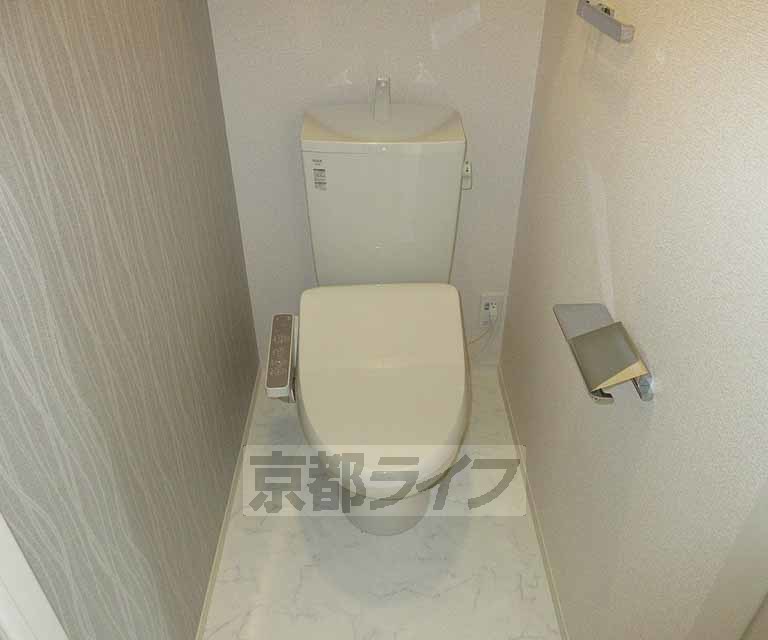 トイレ　ウォシュレット付きのトイレです！