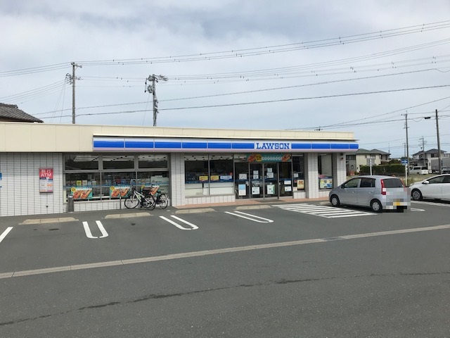 コンビニ　ローソン 磐田駒場店（コンビニ）まで652m