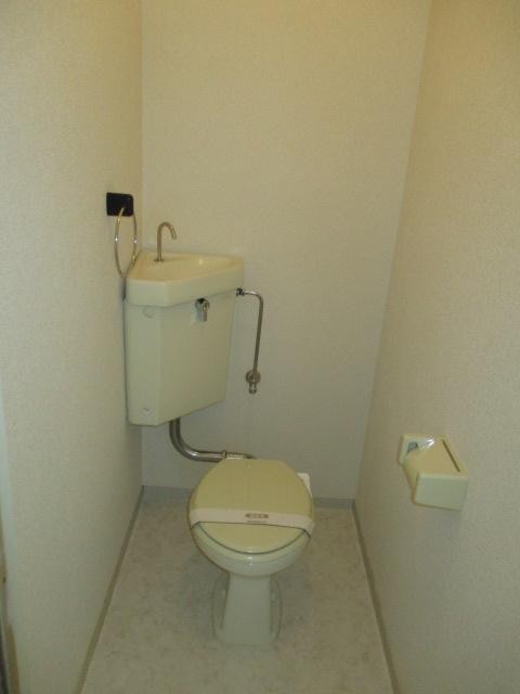 トイレ　水洗トイレです☆