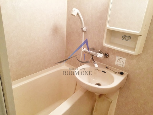 バス・シャワールーム　お風呂です。