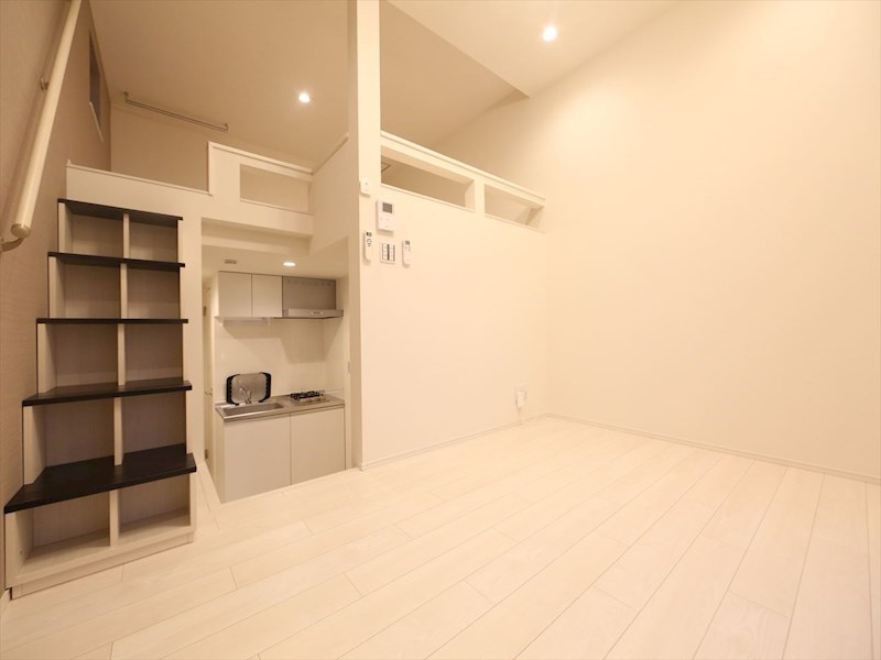 居室・リビング　洋室6.2帖　ロフト6.4帖（収納にも使えます）　同仕様写真