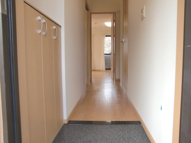 玄関　EAST135.22（グッドホーム)