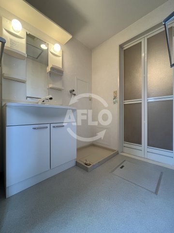 洗面設備　ディアコート新大阪　洗面台